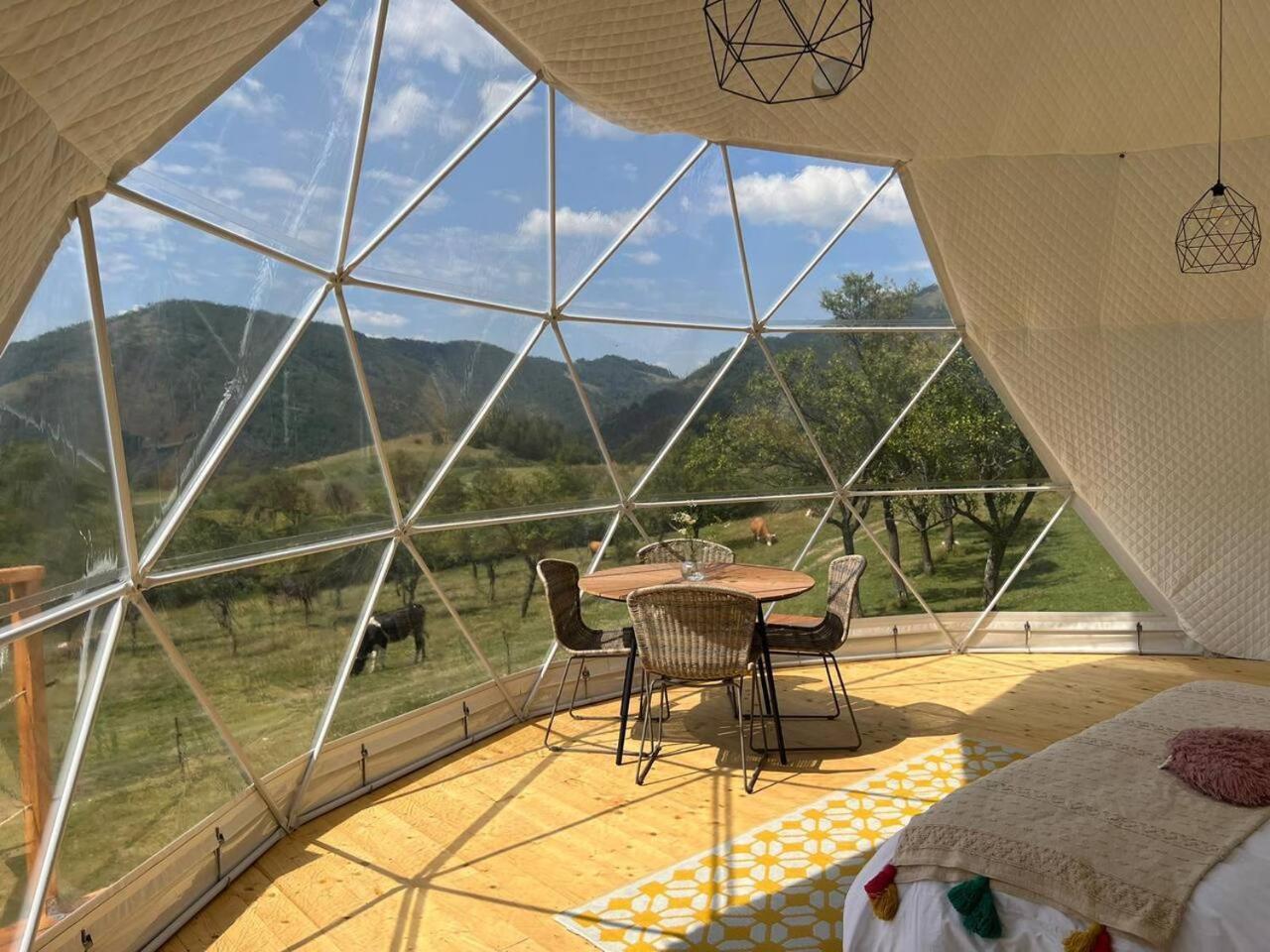 Tranquil Dome - Manta'S Retreat Glamping Cornereva Hotell Exteriör bild
