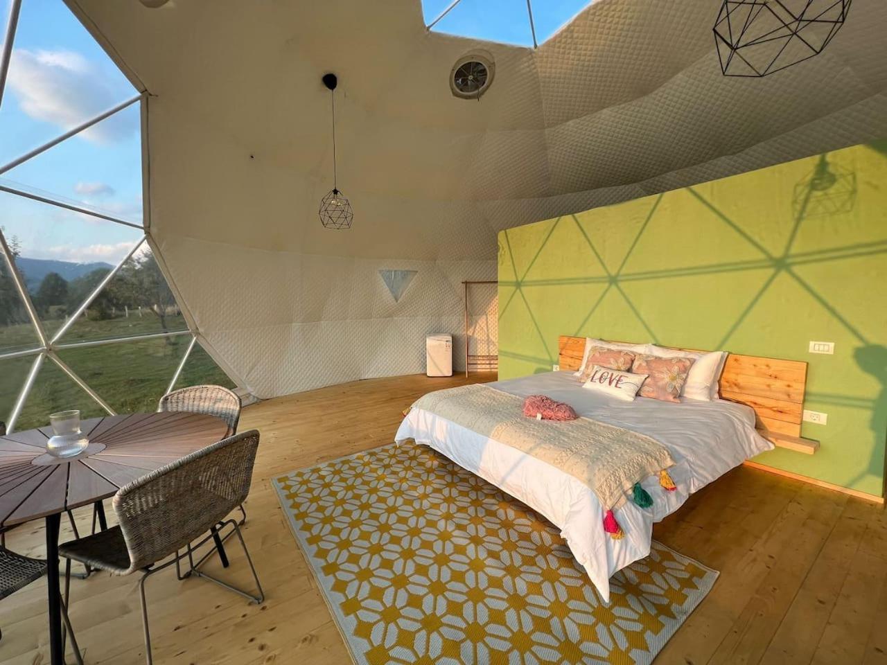Tranquil Dome - Manta'S Retreat Glamping Cornereva Hotell Exteriör bild